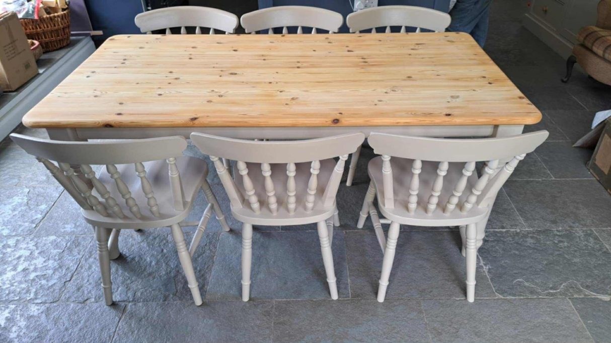 6ft x 3ft with 6 spindle backs in London Stone